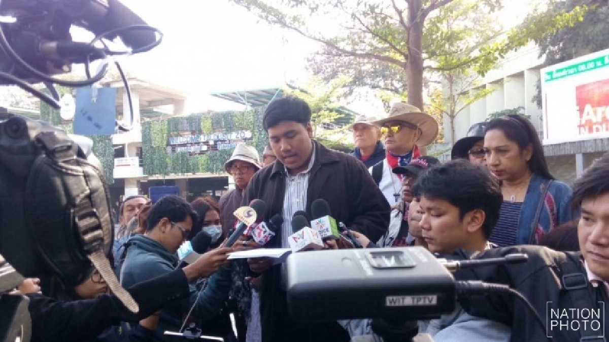"จ่านิว” ยื่น สนช.เปิดซักฟอก-ถอดถอนรัฐบาลคสช.ทั้งคณะ "จ่านิว” ยื่น สนช.เปิดซักฟอก-ถอดถอนรัฐบาลคสช.ทั้งคณะ