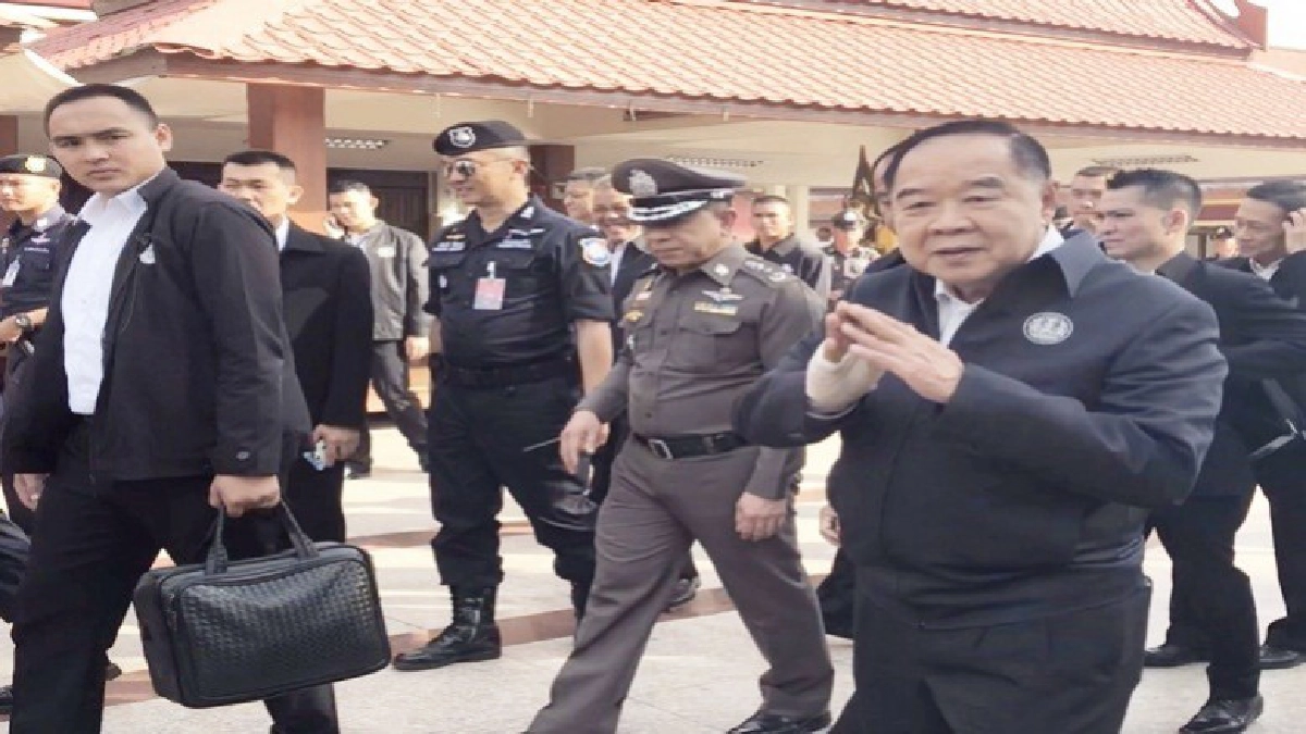 "บิ๊กป้อม"บอกนิ้วล็อคอีก 2 วันหายดี