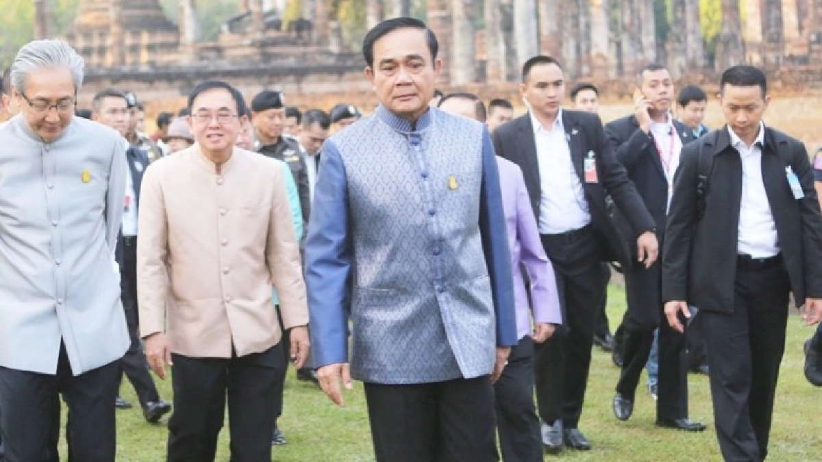 "บิ๊กตู่"ประเมินปีหน้าเศรษฐกิจ-การเมืองดีขึ้น 