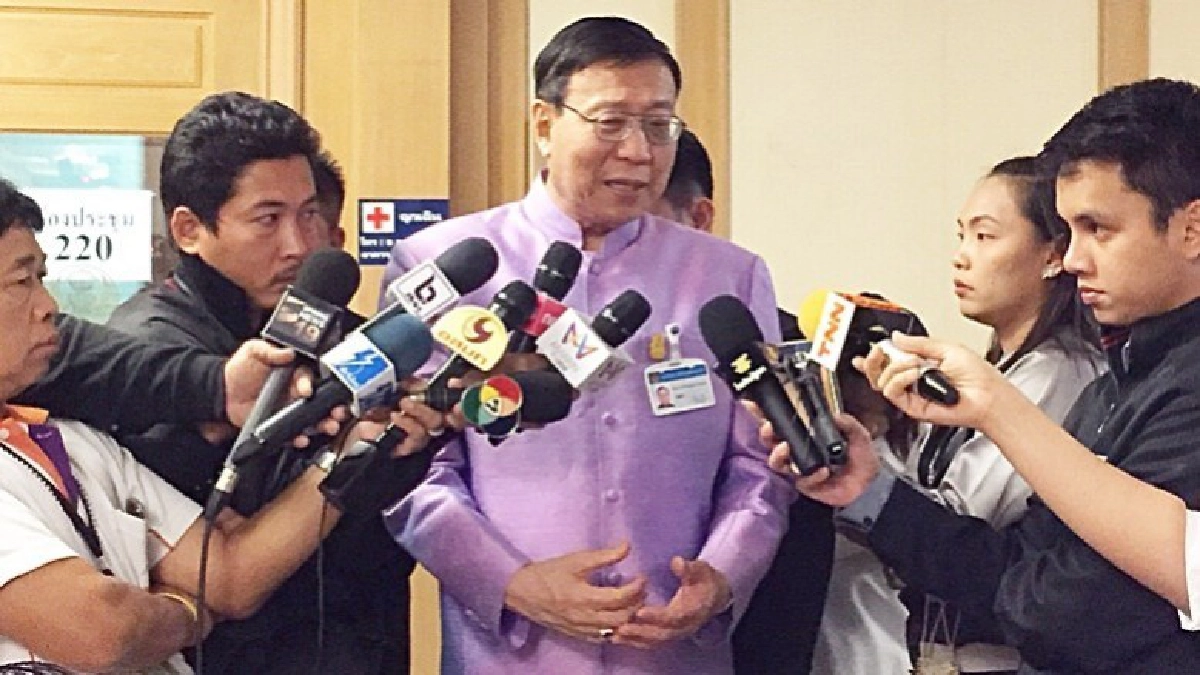 "พรเพชร"มั่นใจไม่คว่ำกม.เลือกตั้ง   