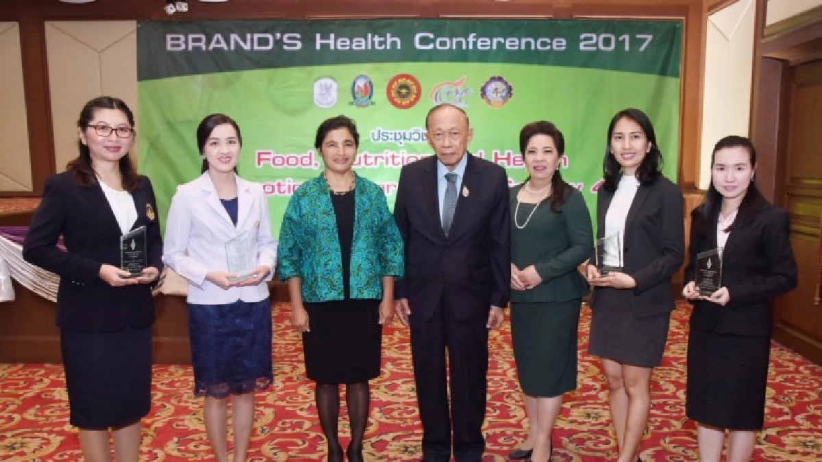 นักวิจัย มก.ได้รับรางวัลทุนวิจัย BRAND’S ต้านโรคอัลไซเมอร์