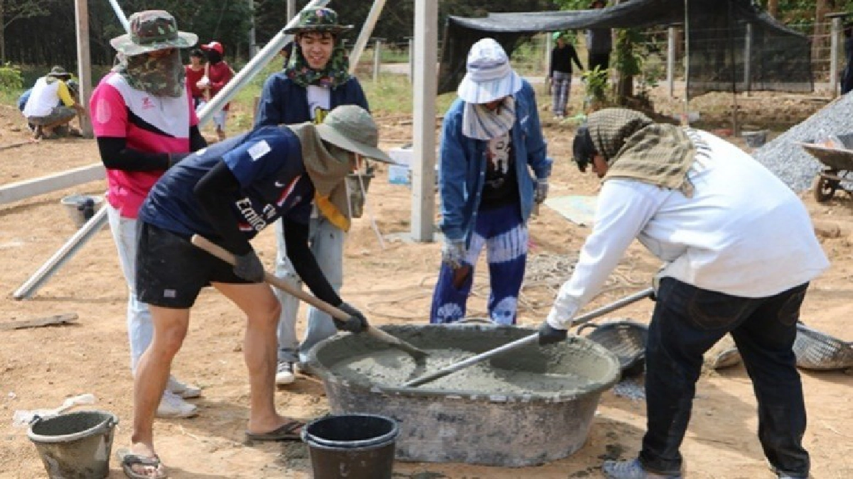 อาสาม.รังสิต สร้างอาคารตามรอยพระบาทแก่ชุมชน
