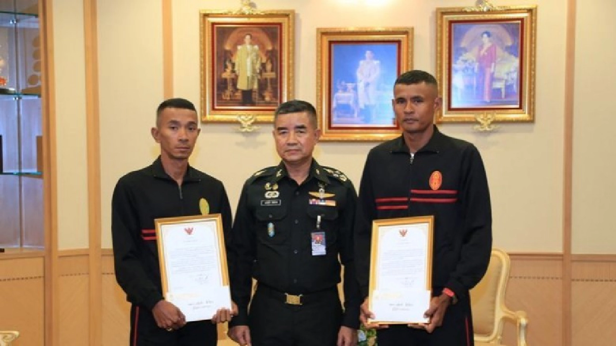 ทภ.4 เตรียมเลื่อนยศ 2 ทหารร่วมวิ่งดูแล "ตูน บอดี้ สแลม" 