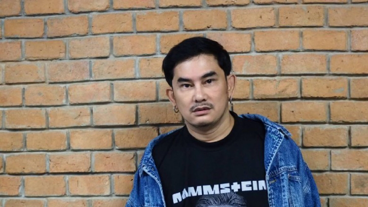 ไม่ตัด!!'พชร์ อานนท์'ย้ำเอา'แม่-ลูก' ด่าตร.ลงหนัง(คลิป) ไม่ตัด!!'พชร์ อานนท์'ย้ำเอา'แม่-ลูก' ด่าตร.ลงหนัง(คลิป)