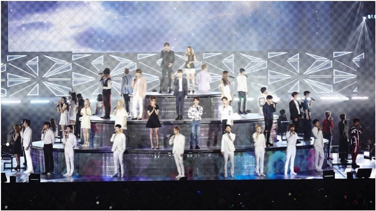 S.M. Ent. ร่วมกันถ่ายทอดบทเพลง ‘Dear My Family’ S.M. Ent. ร่วมกันถ่ายทอดบทเพลง ‘Dear My Family’