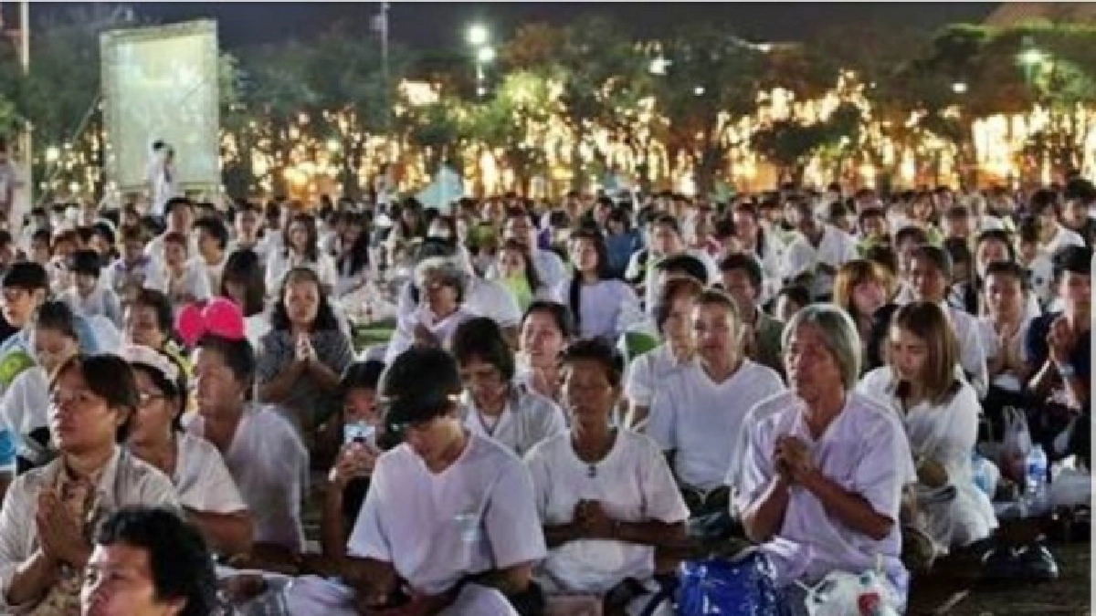 ห่วงผู้สูงอายุสวดมนต์ข้ามปี ห่วงผู้สูงอายุสวดมนต์ข้ามปี