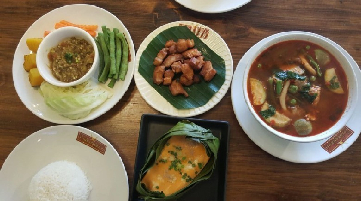 "กิ๋นข้าวแล้วกา" อาหารเมืองเครื่องจัดเต็ม