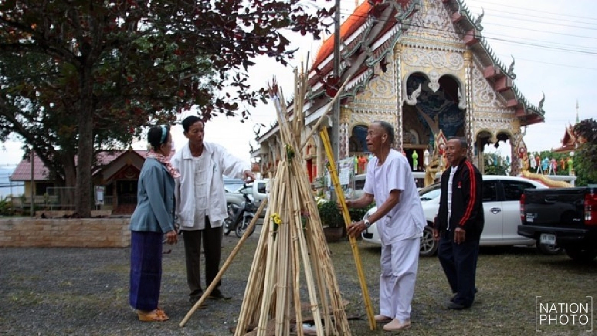 ปีใหม่เมืองพะเยา เผาฟืนถวายพระหน้าหนาว สืบสานประเพณี 100 ปี