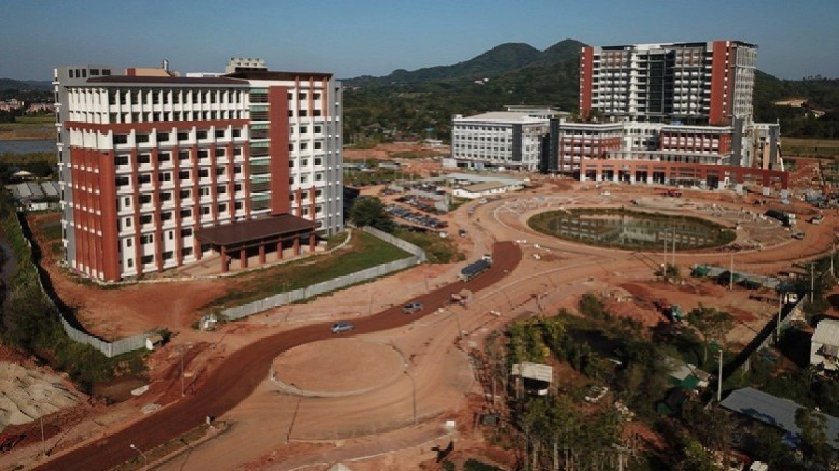 รพ.ศูนย์แม่ฟ้าหลวงเป็นรูปเป็นร่างแล้วกว่า85%