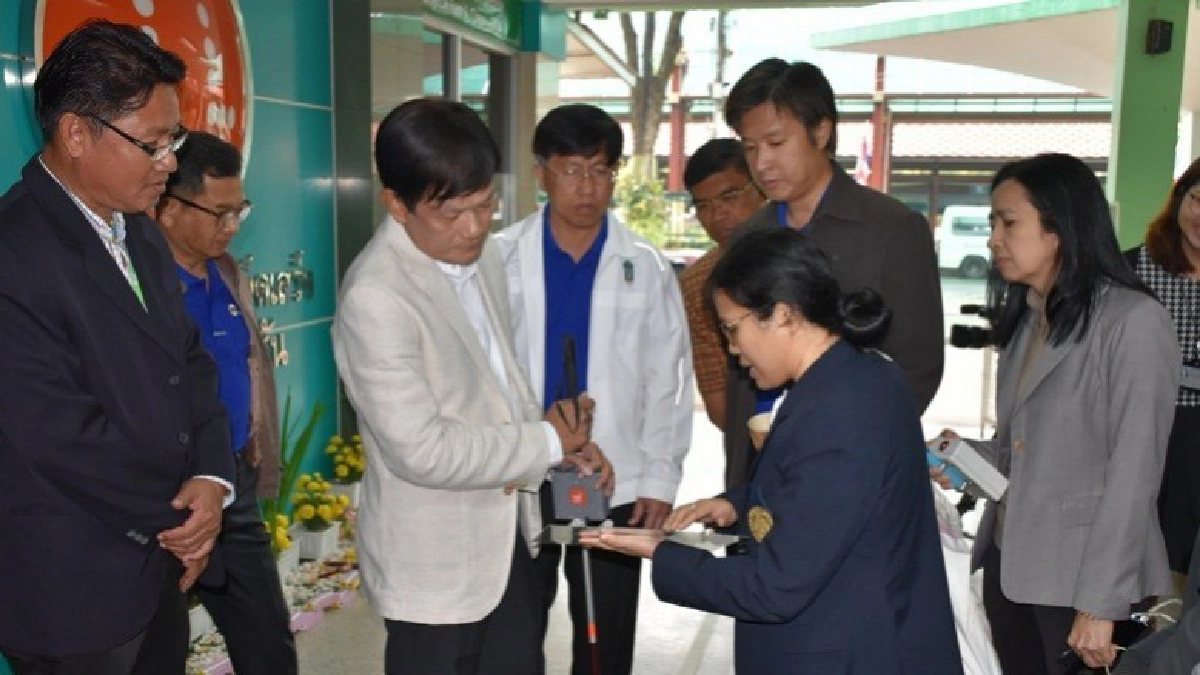 นำร่อง!! ทางเดินแม่เหล็กเพื่อคนตาบอด