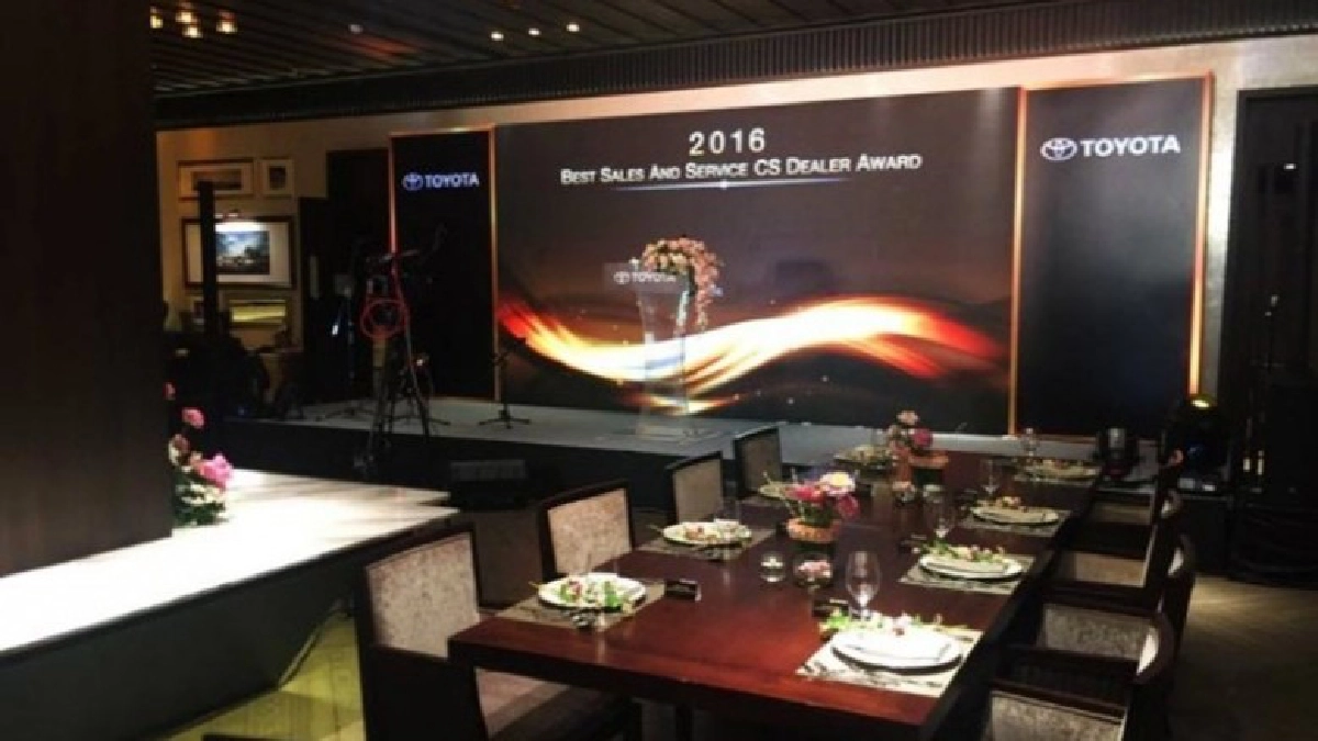 ร้านเสน่ห์จันทน์ อาคารสินธร จ.กรุงเทพมหานคร