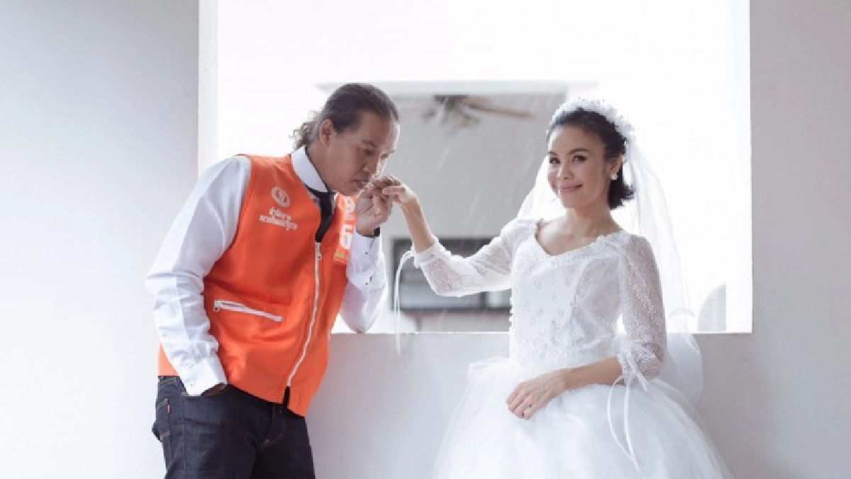 'ดาว' จับคู่ 'รุ้ง' ปังทะลุจอ 'ดาว' จับคู่ 'รุ้ง' ปังทะลุจอ