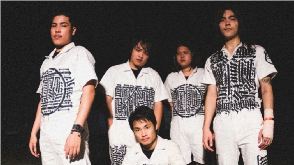 "ฉวย" เพลงใหม่จาก “บอมบ์ แอ็ท แทร็ค” Bomb At Track "ฉวย" เพลงใหม่จาก “บอมบ์ แอ็ท แทร็ค” Bomb At Track