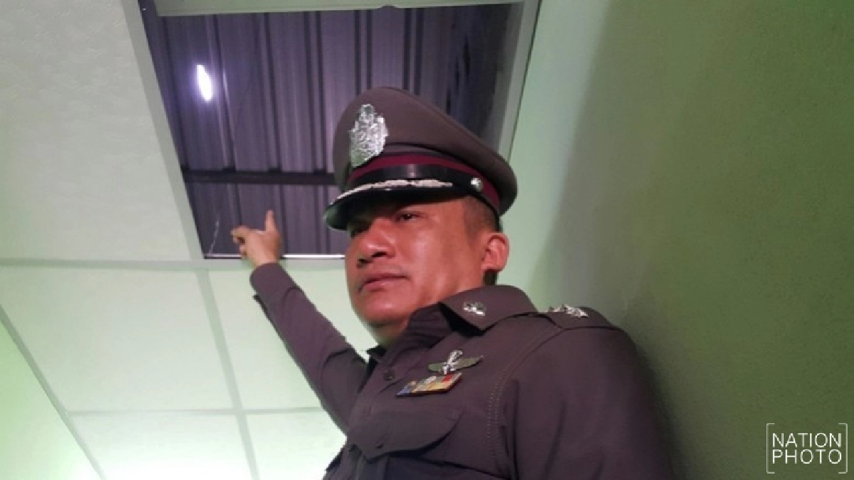 เจออีก !! กระสุนปริศนาทะลุหลังคา