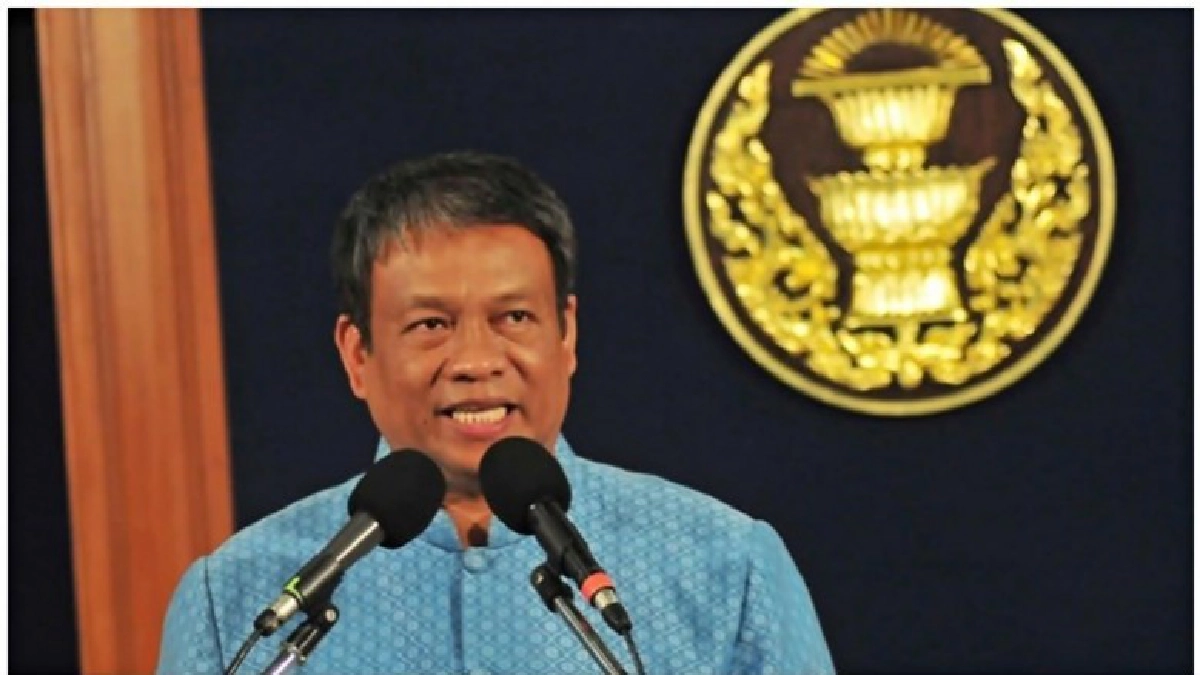 "วัชระ" ซัดสวน "บิ๊กตู่" ปากอย่างใจอย่าง