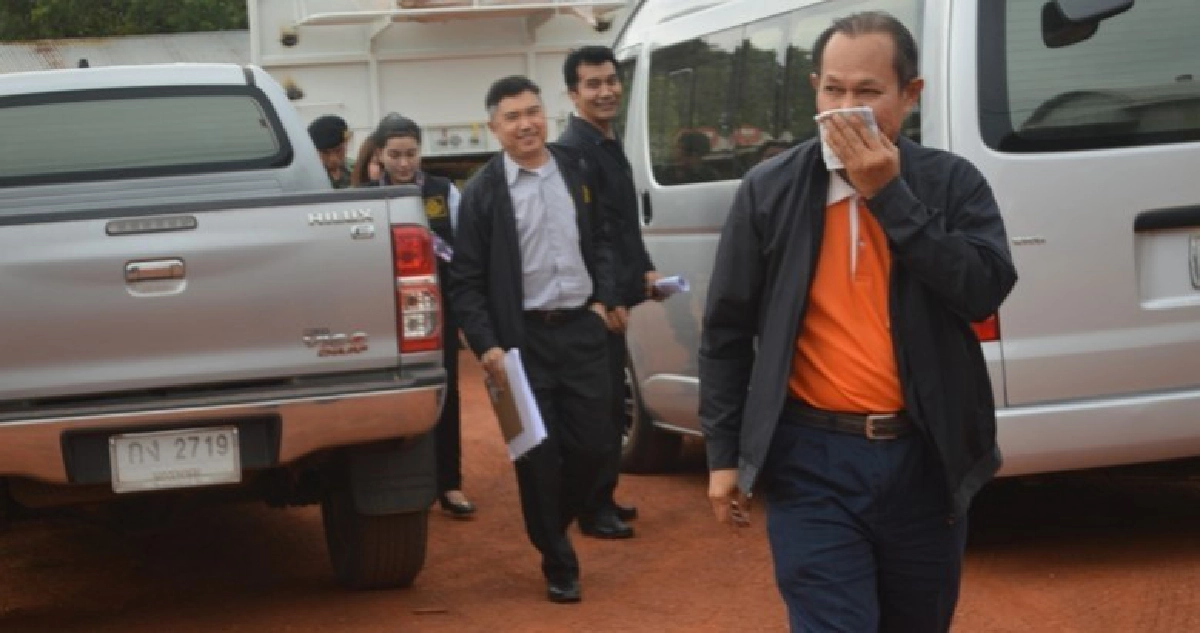 ร้องศูนย์ดำรงธรรมสุดทนกลิ่นขี้หมู