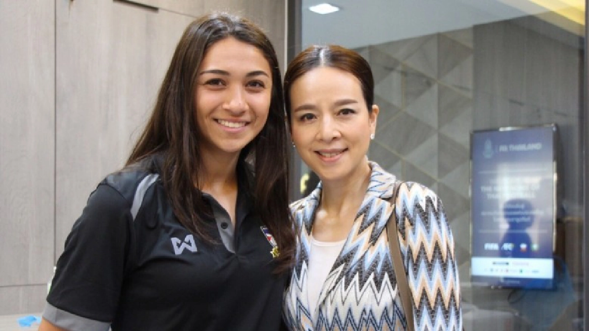  "มิรันดา" ชวดร่วมทัพแข้งหญิงทำศึกสี่เส้าที่จีน  