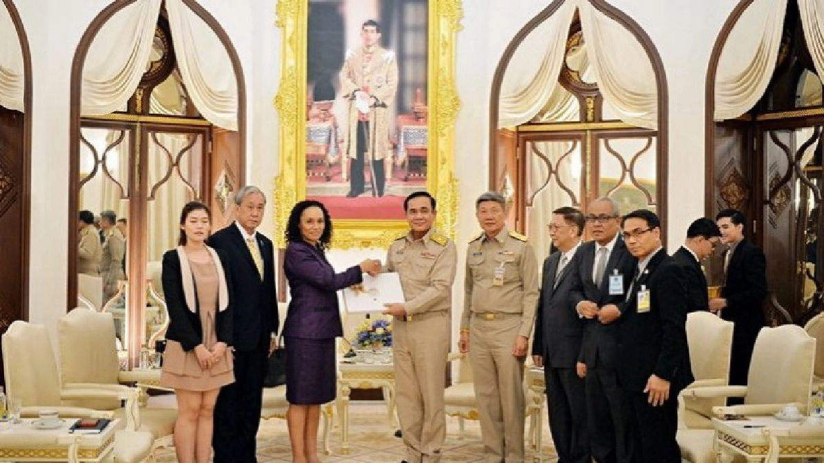 "ทูตโมซัมบิก" เยี่ยมคารวะ "นายกฯ" ขอบคุณที่รักษามิตรภาพ "ทูตโมซัมบิก" เยี่ยมคารวะ "นายกฯ" ขอบคุณที่รักษามิตรภาพ