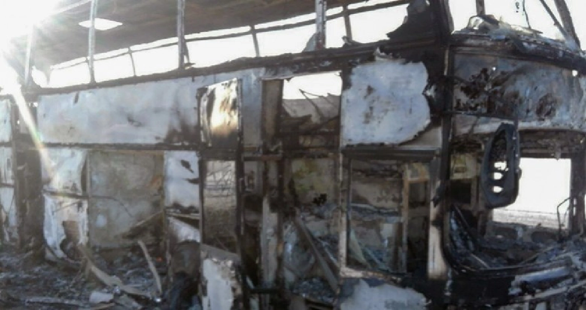 สยองบัสไฟไหม้คลอกดับครึ่งร้อย