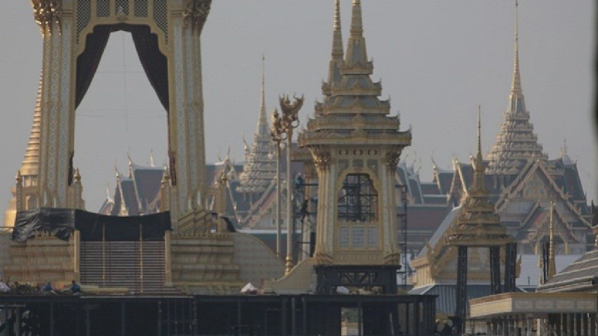 รื้อถอนพระเมรุมาศและอาคารประกอบพระเมรุมาศ (ภาพชุด) รื้อถอนพระเมรุมาศและอาคารประกอบพระเมรุมาศ (ภาพชุด)