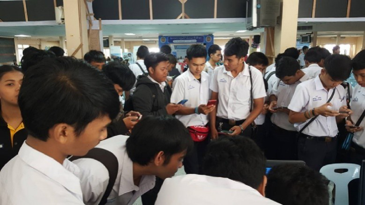 ตลาดนัด(ออนไลน์)แรงงานอาชีวะ ตลาดนัด(ออนไลน์)แรงงานอาชีวะ