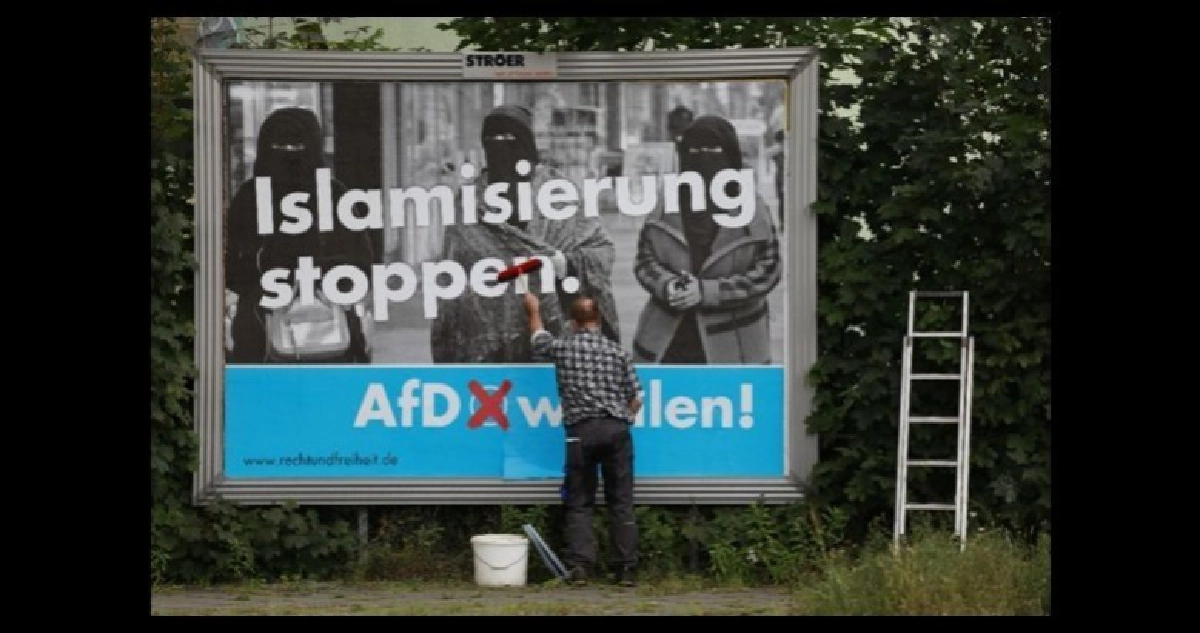 นักการเมืองขวาจัดลาออกหลังหันนับถืออิสลาม