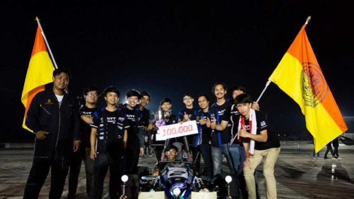 มจธ.คว้าแชมป์ TSAE Auto Challenge 2018