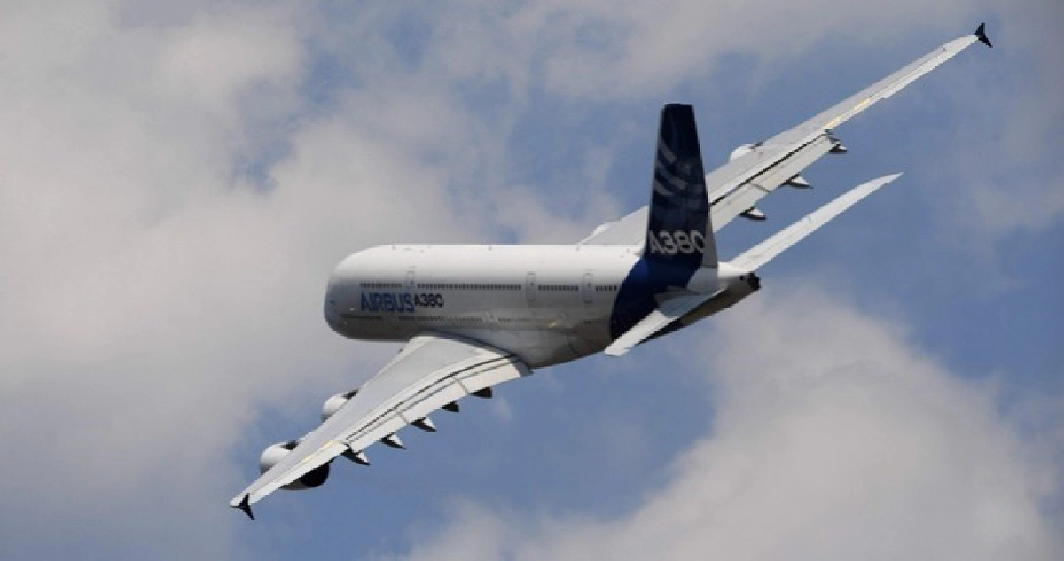 ระทึก!!ลมขวางรันเวย์ทำแอร์เอมิเรตส์สูญเสียการควบคุม