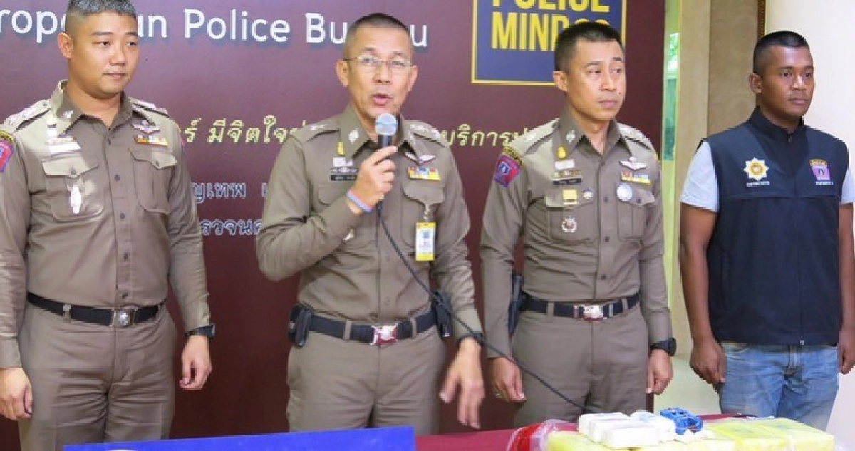 ตร.191โชว์จับ2เอเย่นยาบ้าพร้อมของกลาง6หมื่นเม็ด ตร.191โชว์จับ2เอเย่นยาบ้าพร้อมของกลาง6หมื่นเม็ด