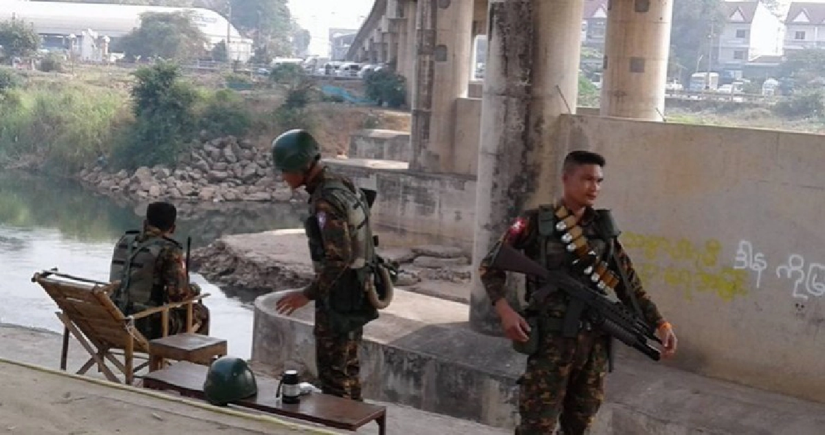 ทหารเมียนมาเฝ้าระวังบึ้มสะพานมิตรภาพ ทหารเมียนมาเฝ้าระวังบึ้มสะพานมิตรภาพ