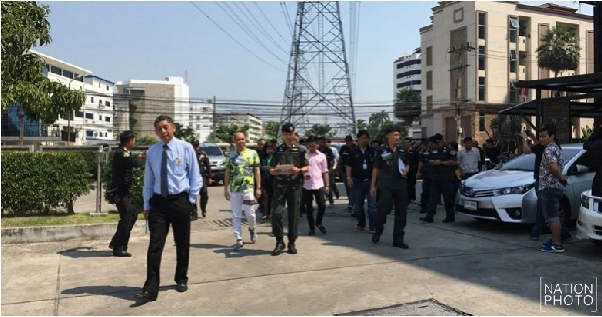 ตรวจ'ธาราวดี' เก็บน้ำประปาตรวจหาค่าน้ำบาดาล ตรวจ'ธาราวดี' เก็บน้ำประปาตรวจหาค่าน้ำบาดาล