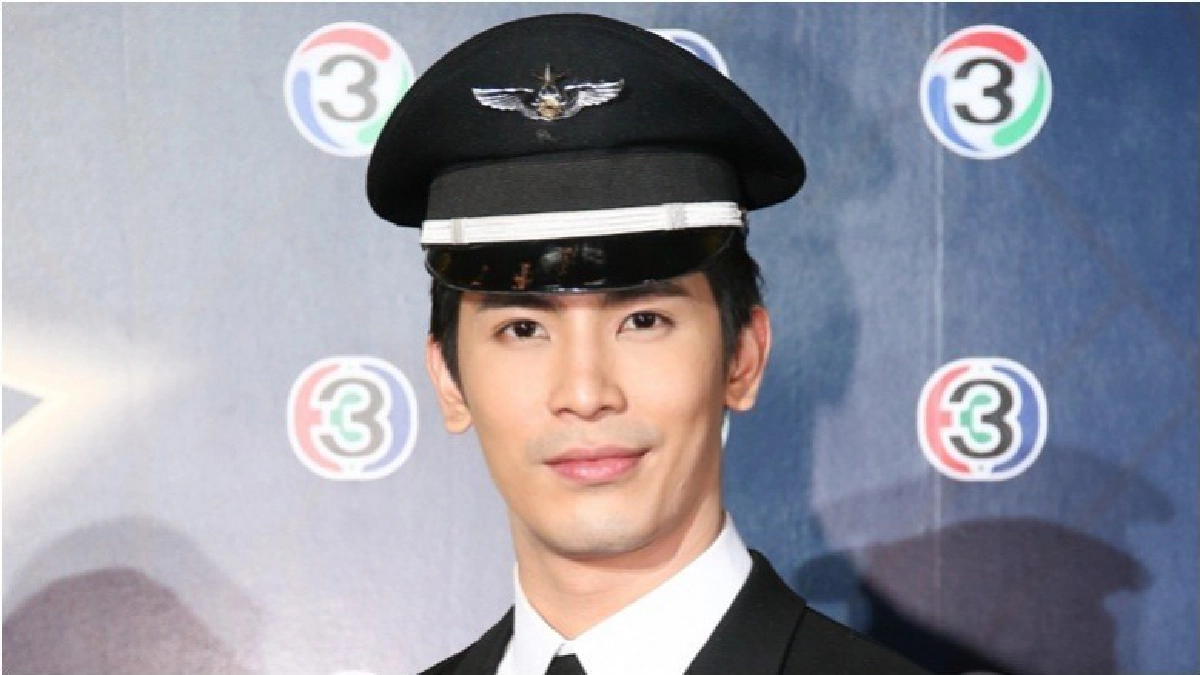 “สน” รับคุยสาวนอกวงการ “สน” รับคุยสาวนอกวงการ