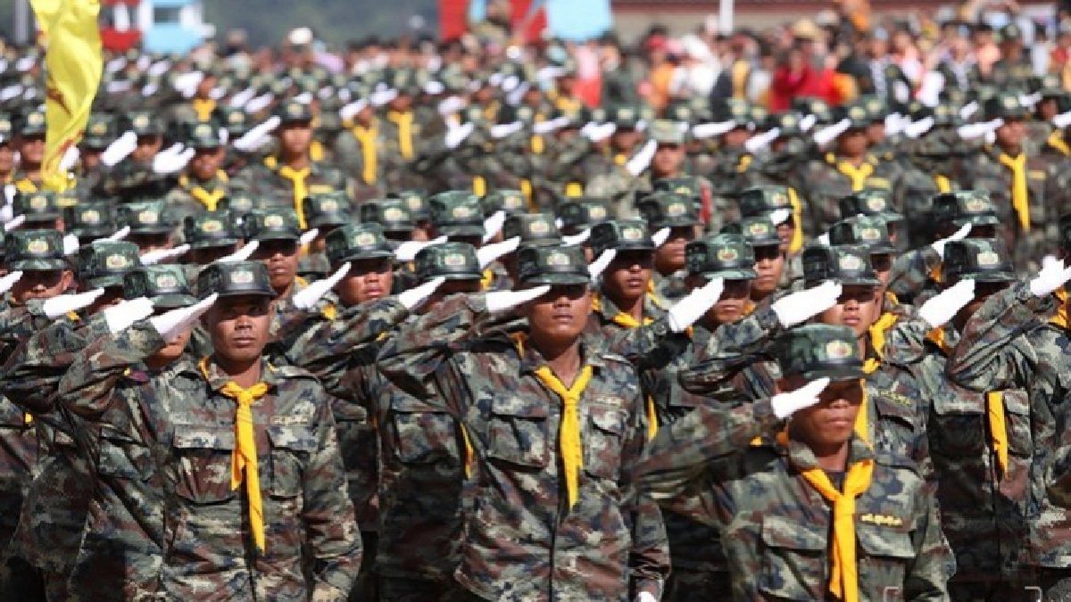 พิธีสวนสนามในวันชาติไทใหญ่ ครบรอบ 71 ปี (ภาพชุด) พิธีสวนสนามในวันชาติไทใหญ่ ครบรอบ 71 ปี (ภาพชุด)