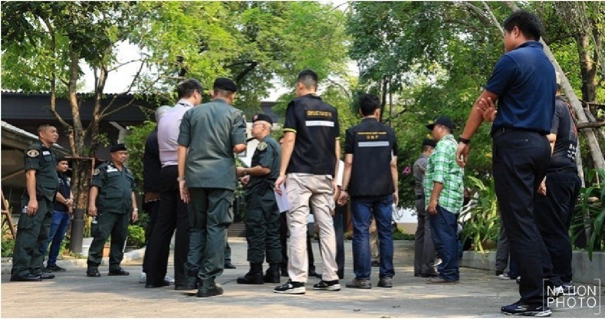 ค้นบ้าน'เปรมชัย'พบ'งาช้าง-ไรเฟิล' ค้นบ้าน'เปรมชัย'พบ'งาช้าง-ไรเฟิล'