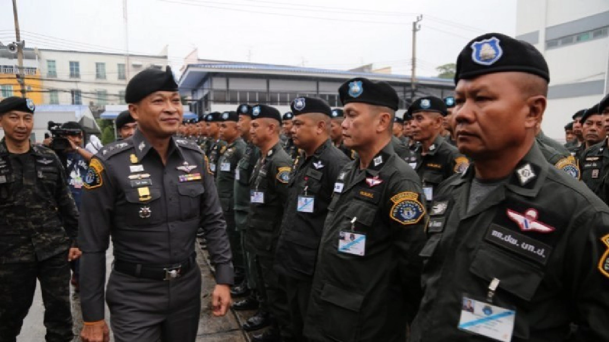 กองปราบรับมอบ"คดีหวย30ล้าน"แล้ว!! กองปราบรับมอบ"คดีหวย30ล้าน"แล้ว!!