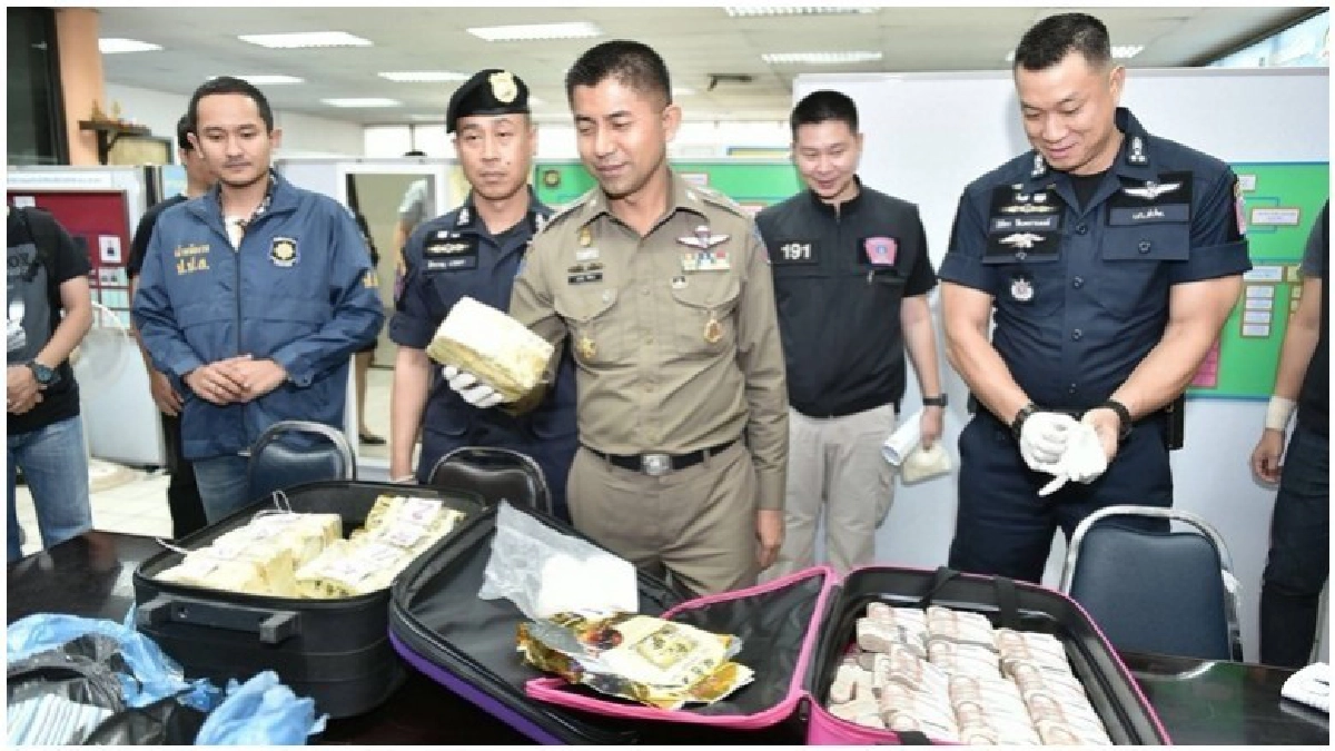 “เดอะโจ๊ก”แถลงจับ 4 ผู้ต้องหาค้ายาคาดอนเมือง “เดอะโจ๊ก”แถลงจับ 4 ผู้ต้องหาค้ายาคาดอนเมือง