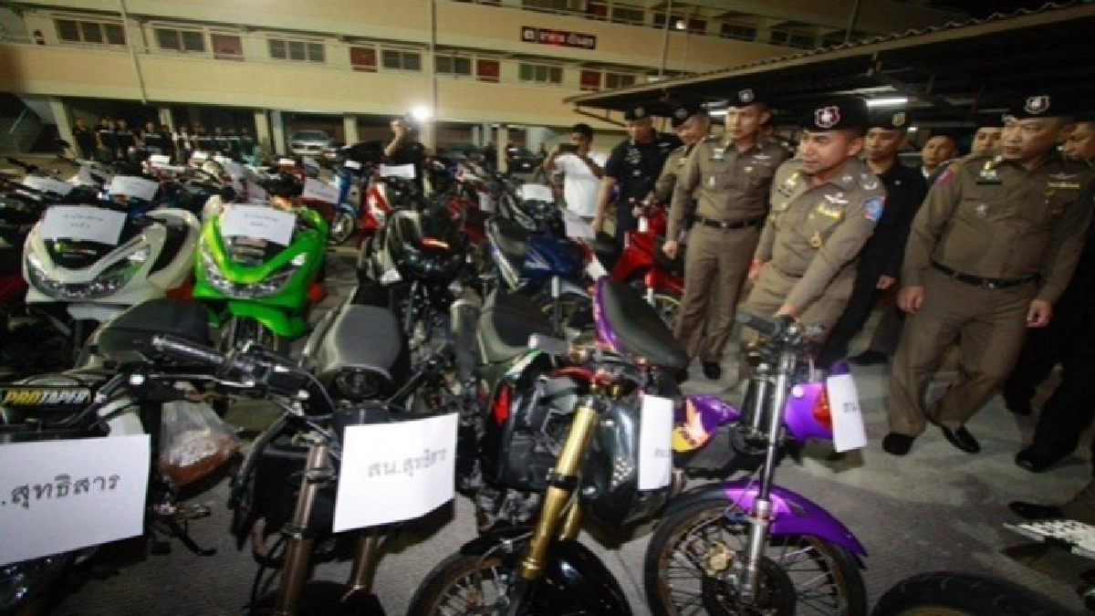 ตร.191 สกัดจับเด็กแว้นซิ่งป่วนเมือง102ราย ตร.191 สกัดจับเด็กแว้นซิ่งป่วนเมือง102ราย