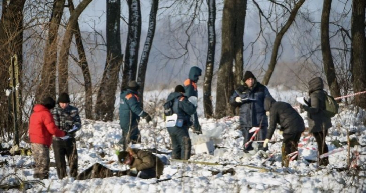 ทีมสอบรัสเซียฝ่าหิมะหาเบาะแสเครื่องบินตก