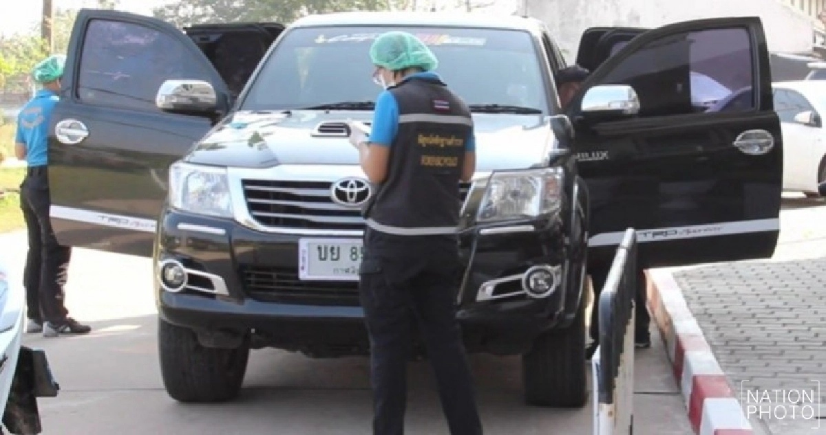 ยึดรถต้องสงสัย! คนร้ายขับปาดหน้ายิง-ฉุด นศ.