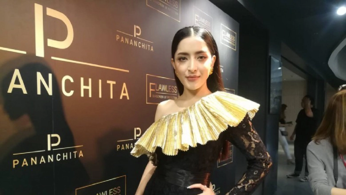 'พิ้งค์กี้'ลั่นไม่เอี่ยวสินค้าไม่ผ่านอย. (คลิป) 'พิ้งค์กี้'ลั่นไม่เอี่ยวสินค้าไม่ผ่านอย. (คลิป)