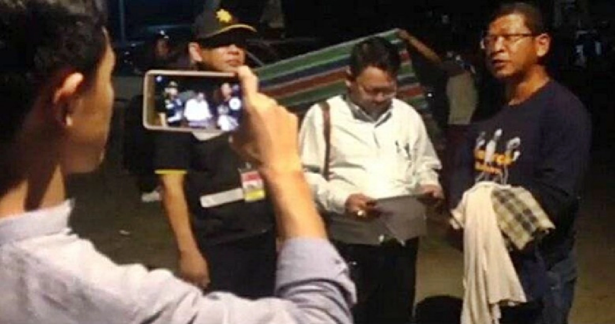 สั่งห้ามวีวอล์คชุมนุมอนุสาวรีย์ปชต.ขอนแก่น สั่งห้ามวีวอล์คชุมนุมอนุสาวรีย์ปชต.ขอนแก่น