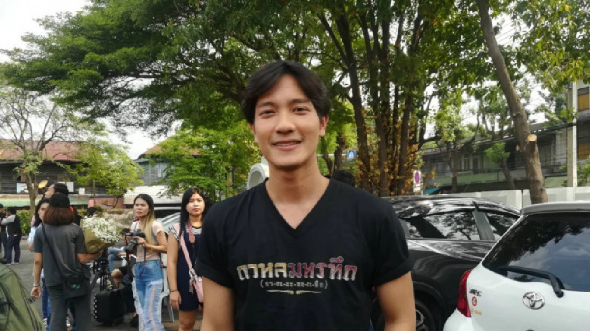 แม่ถูกโจรเอาปืนจ่อหน้า แต่ ‘เพลิง’ พลภัคค์ กลับช่วยไม่ได้ !! แม่ถูกโจรเอาปืนจ่อหน้า แต่ ‘เพลิง’ พลภัคค์ กลับช่วยไม่ได้ !!