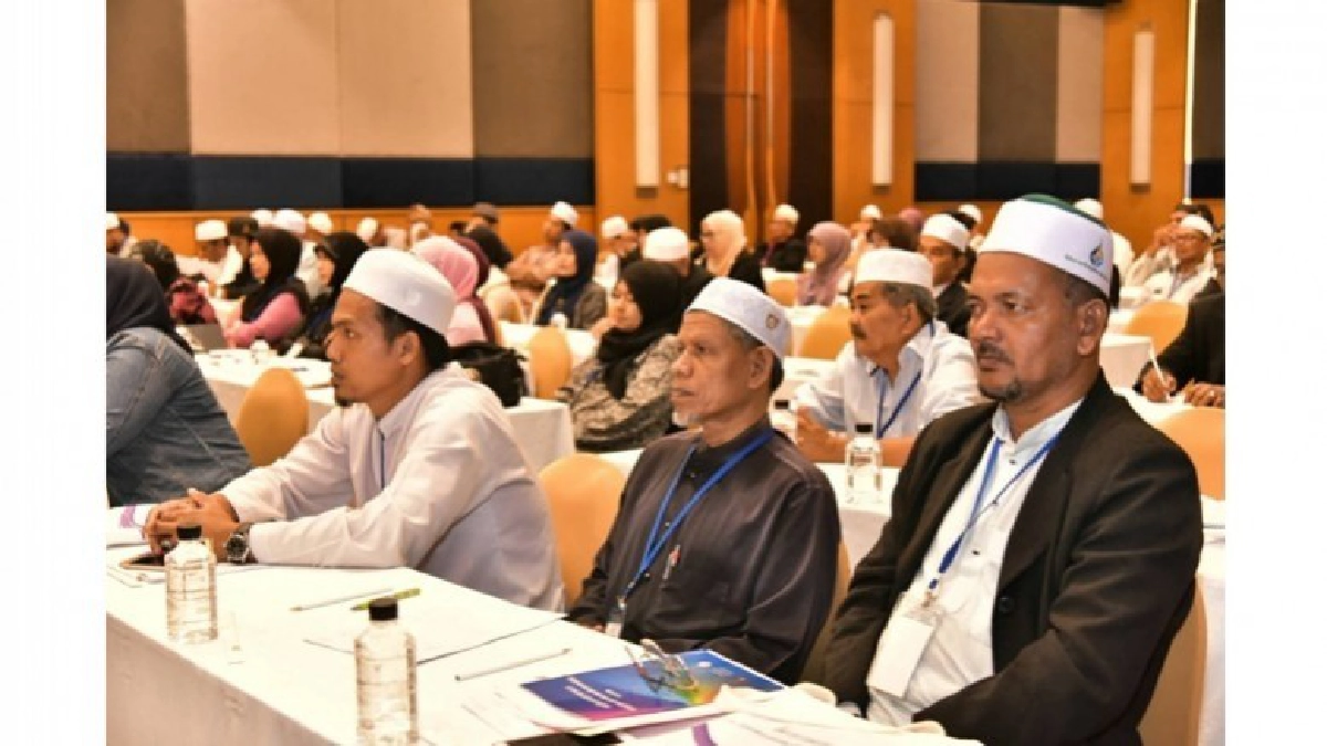 อบรมผู้สอนประจำศูนย์ศาสนาอิสลามและจริยธรรมประจำมัสยิด อบรมผู้สอนประจำศูนย์ศาสนาอิสลามและจริยธรรมประจำมัสยิด