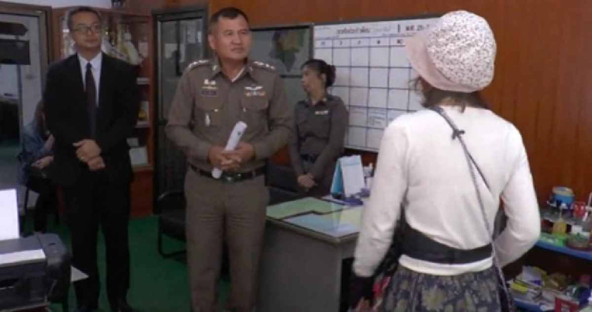 แม่บุกร้อง ผกก.ติดใจ พงส.ทำคดีฆ่าลูกไม่เป็นธรรม แม่บุกร้อง ผกก.ติดใจ พงส.ทำคดีฆ่าลูกไม่เป็นธรรม