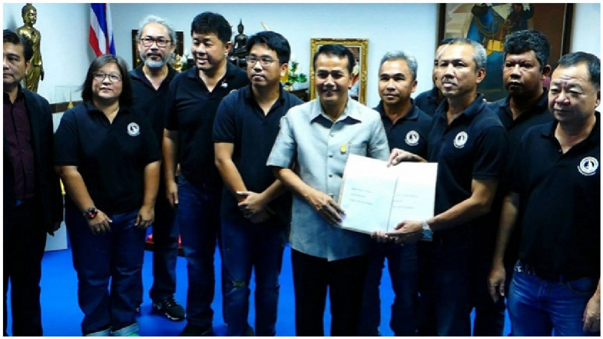 "เกษตรกรชุมพร" ค้านนำเข้ากุ้งจากอินเดีย