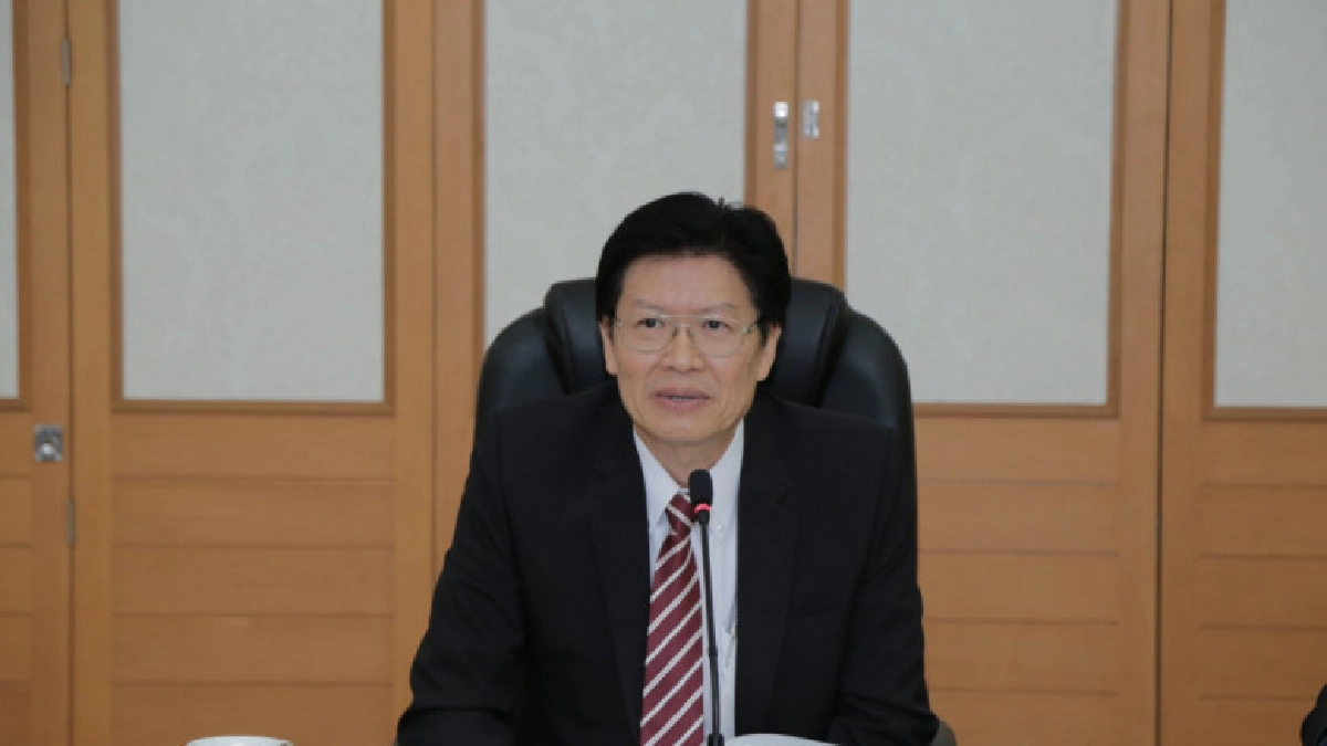 เกษตรฯ เตรียมพ่นทางใบมะพร้าวปราบหนอนหัวดำ 