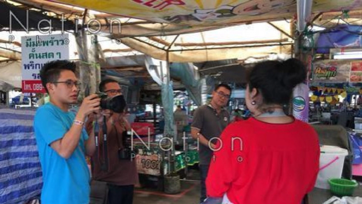 หาพื้นที่รองรับผู้ค้าหลังปิดตลาดรอบบ้านป้าทุบรถ หาพื้นที่รองรับผู้ค้าหลังปิดตลาดรอบบ้านป้าทุบรถ