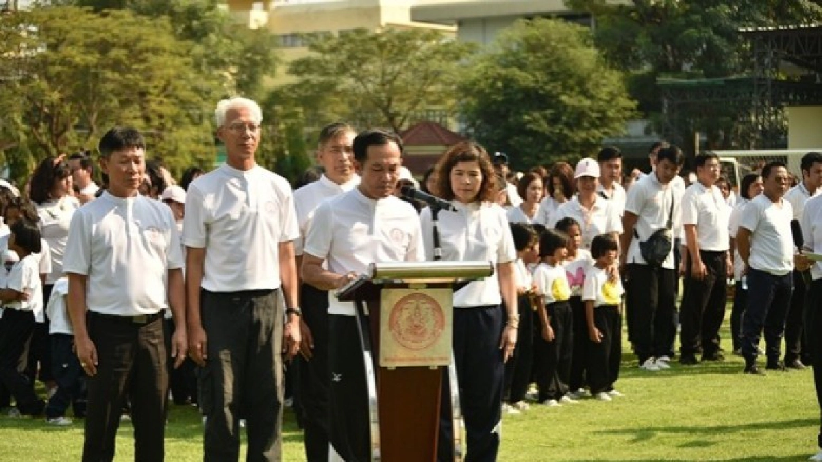 รมว.พม. เปิดสนามฟุตบอลสถานสงเคราะห์เด็กหญิงบ้านราชวิถี