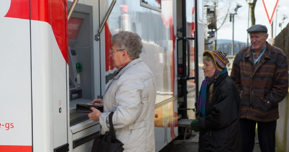 เมื่อ“โมบายแบงกิ้ง”คือธนาคารบนรถบรรทุก เมื่อ“โมบายแบงกิ้ง”คือธนาคารบนรถบรรทุก