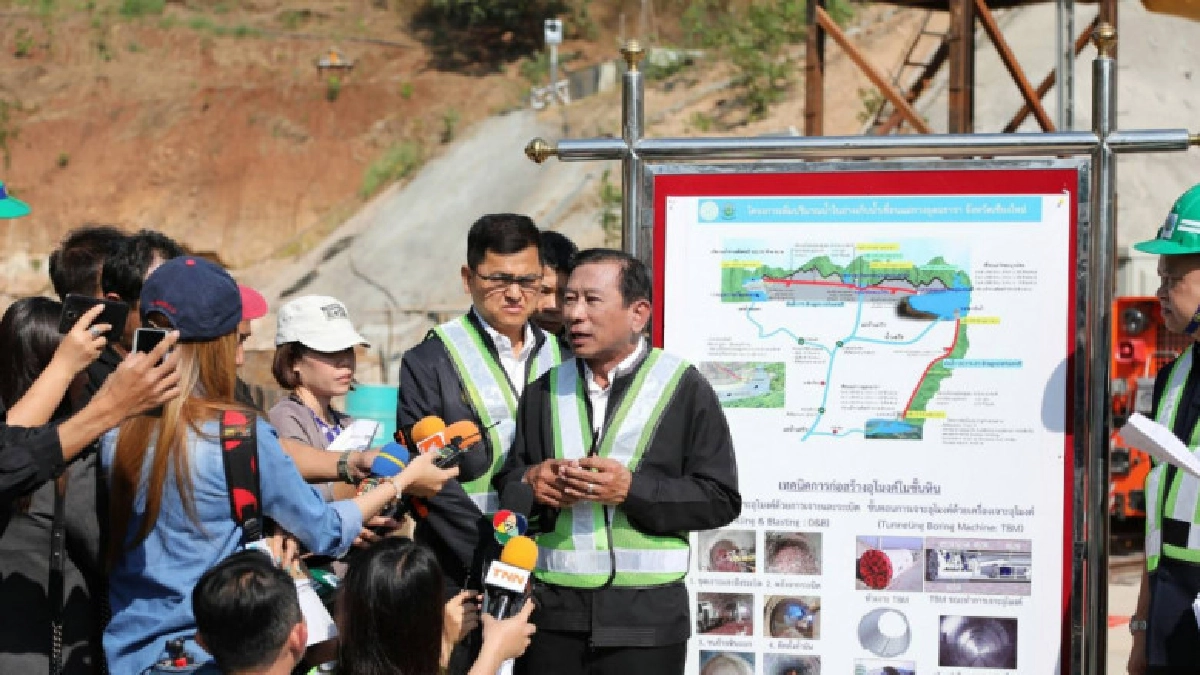 “บิ๊กฉัตร”ลงพื้นที่ตรวจเยี่ยมคืบหน้าอุโมงค์ส่งน้ำแม่กวง 